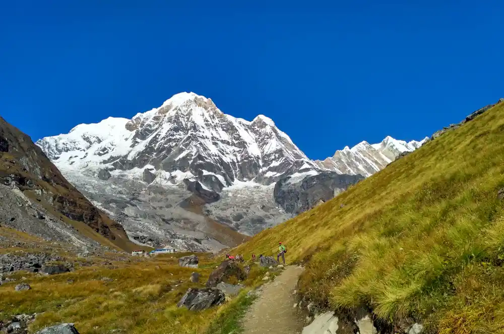 How Many Trekking Routes Are There in Annapurna